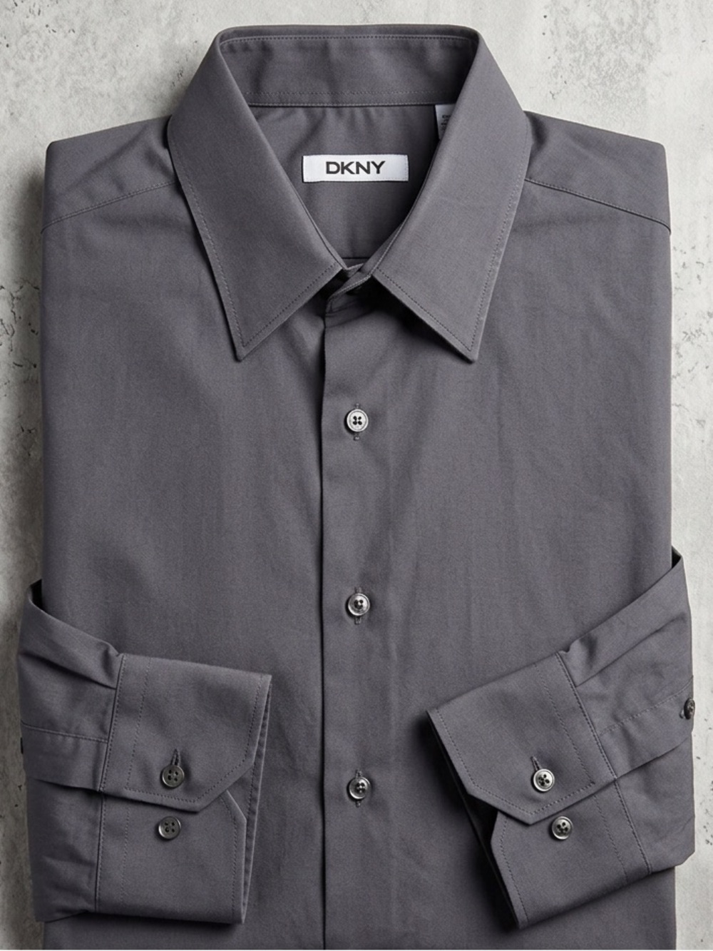 DKNY Men's Gray Button-Front Dress Shirt size M 15.5 32/33